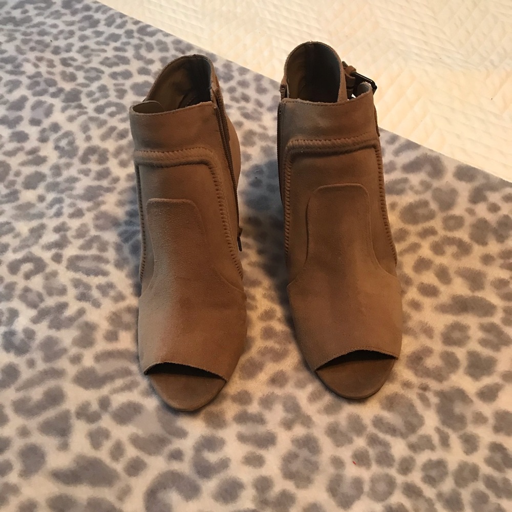 Vince Camuto shooties
